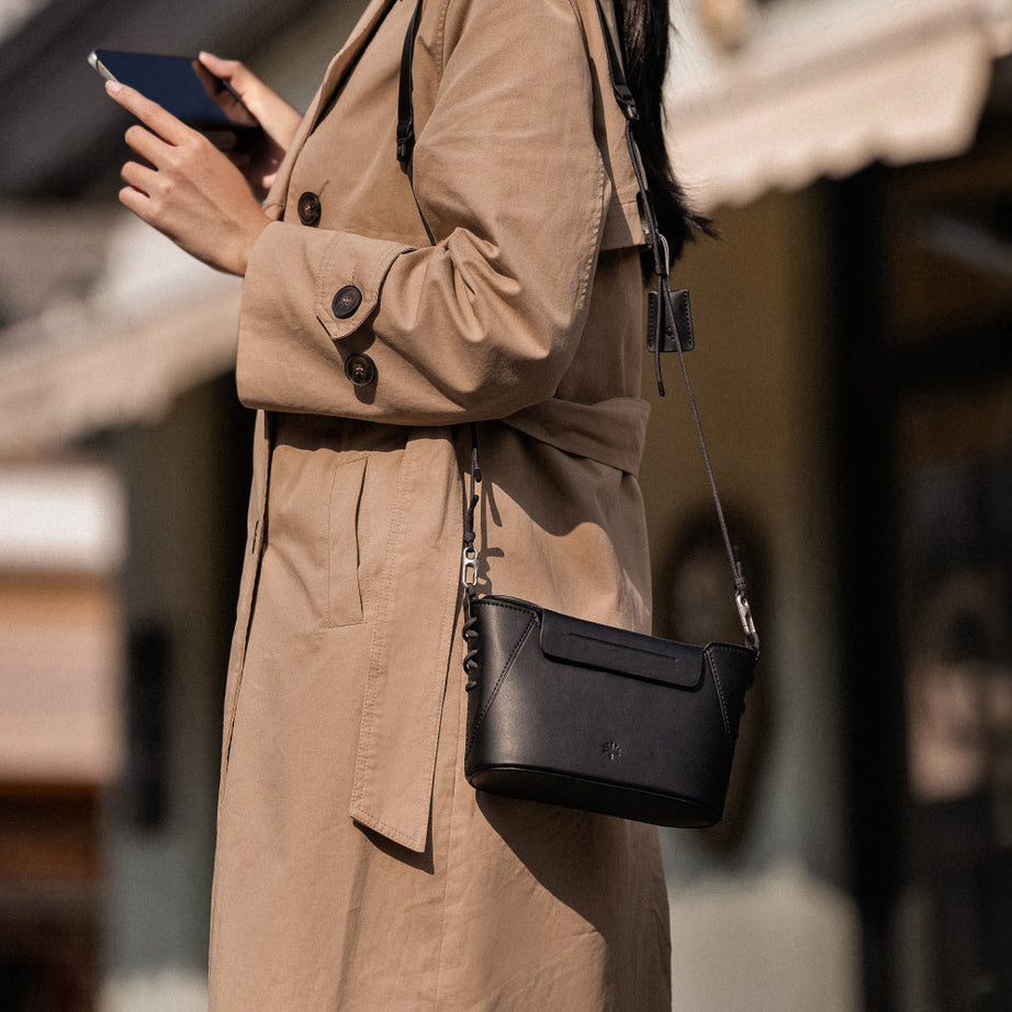 PGYTECH OneGo Classic Crossbody Mobile Bag