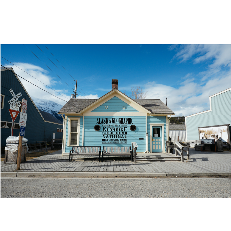 A064S | Tamron 16-30mm F/2.8 Di III VXD G2 w/hood for Sony E