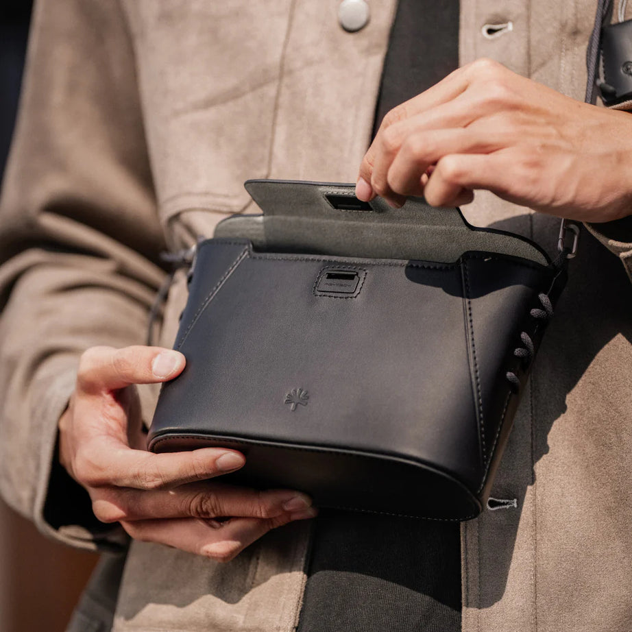 PGYTECH OneGo Classic Crossbody Mobile Bag